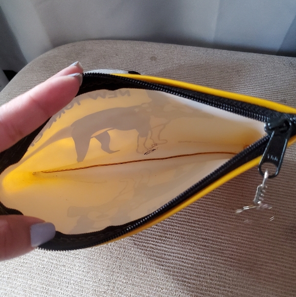 Marc Tetro NYC Boston Terrier Zip Pouch - Picture 3 of 3